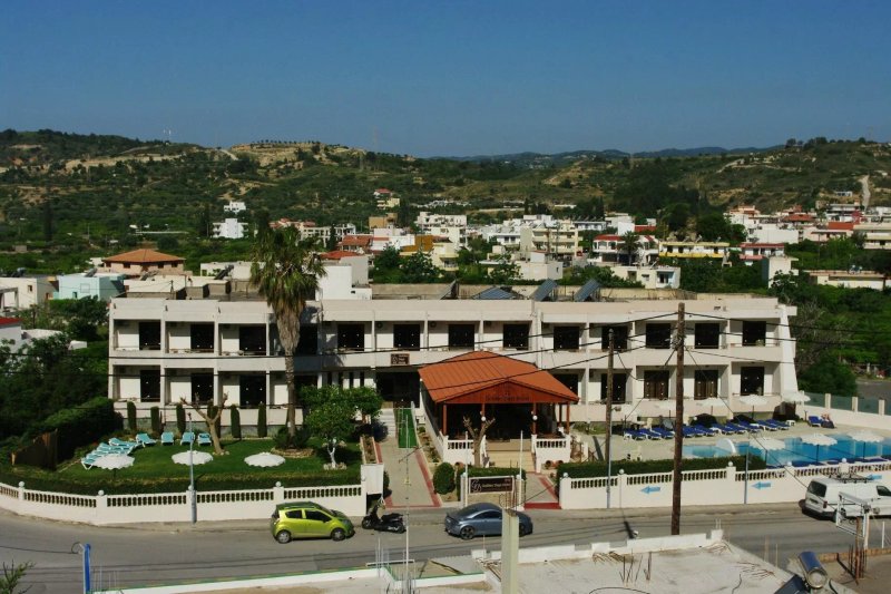 Golden Days Hotel