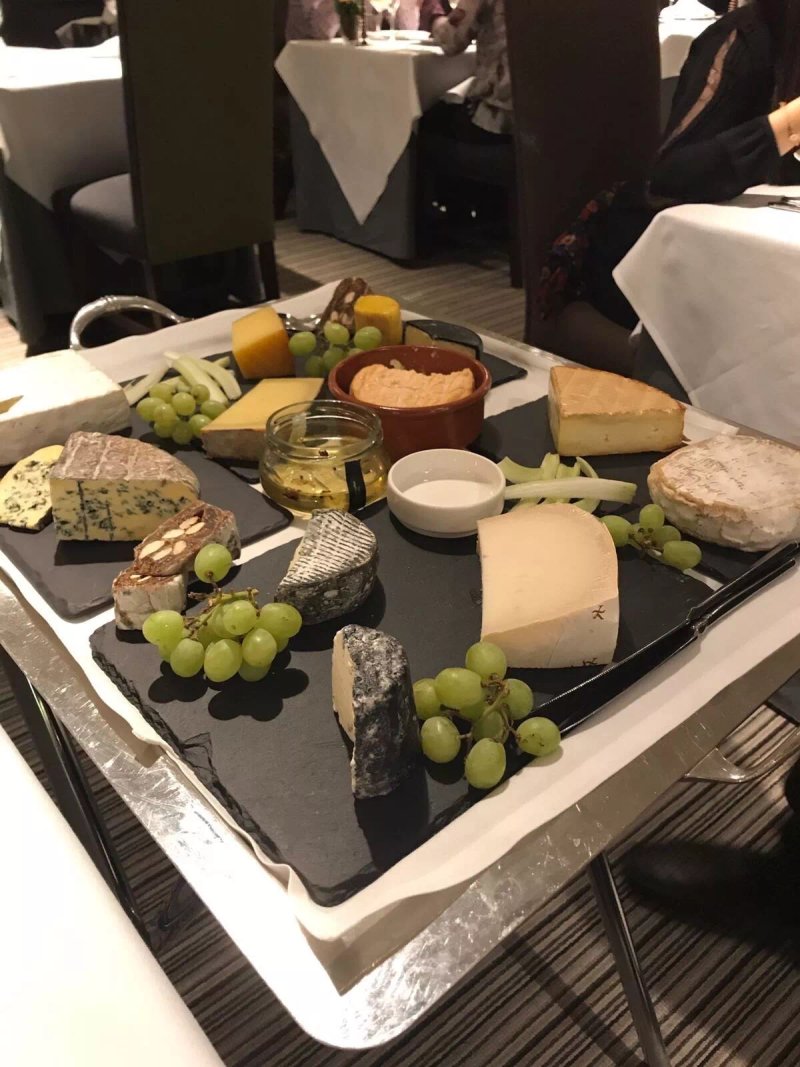 Mulberry Restaurant at The Manor House