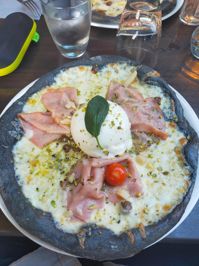 La Bella Trattoria