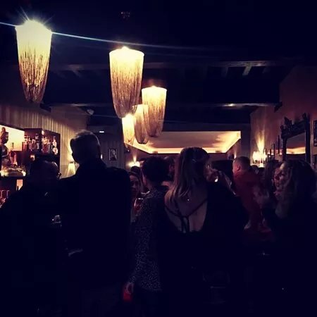 Le Cosy bar lounge