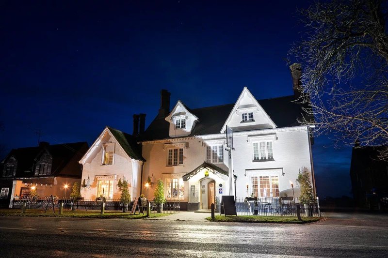 The Kings Head Country Hotel Restaurant & Bar
