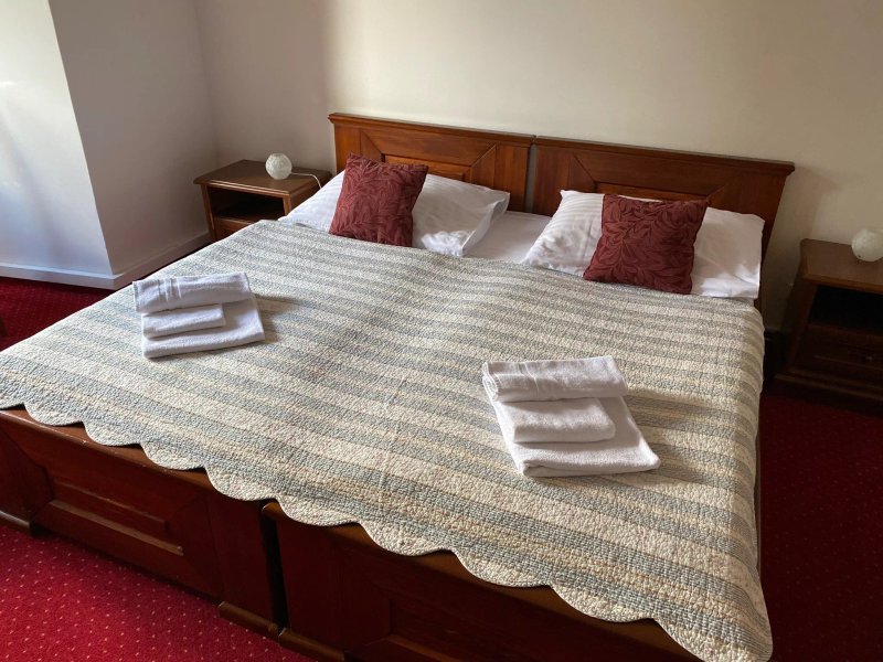 Hotel Zamek Cerveny Hradek