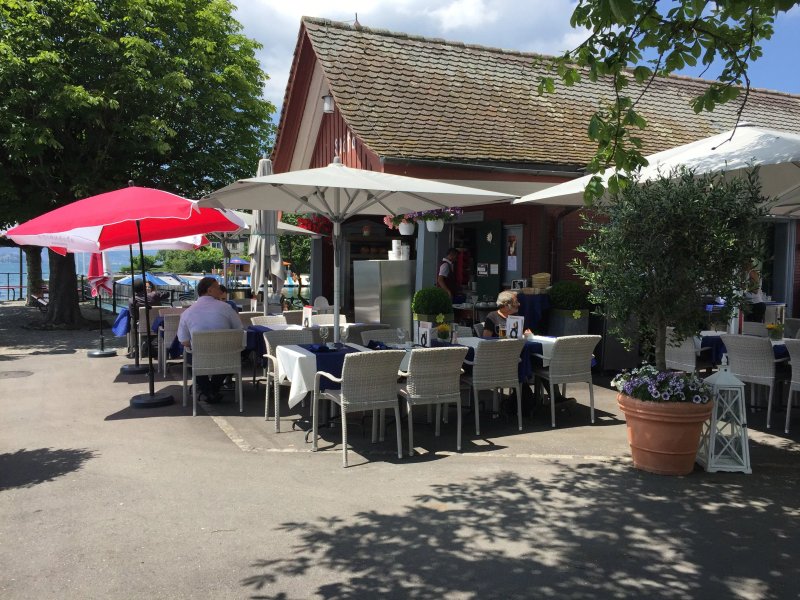 Cafe-Bistro Schiffsteg Maennedorf