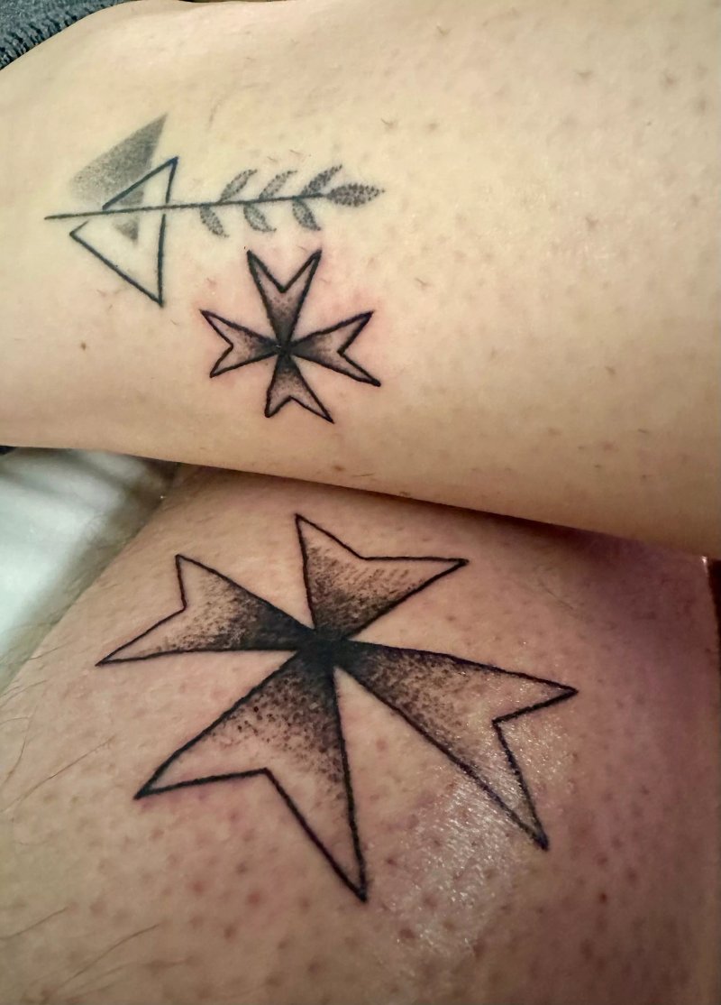 Black Eye Specialist - Tattoo & Cafe'