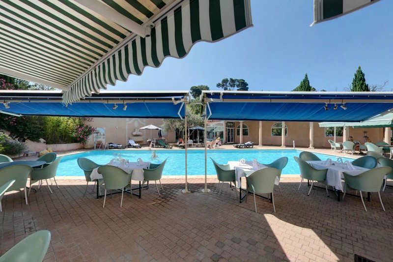 Hotel Le Cesar