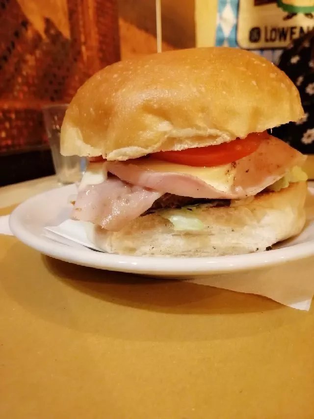 Bambusa Pub
