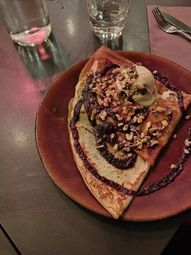 142 Creperie Contemporaine