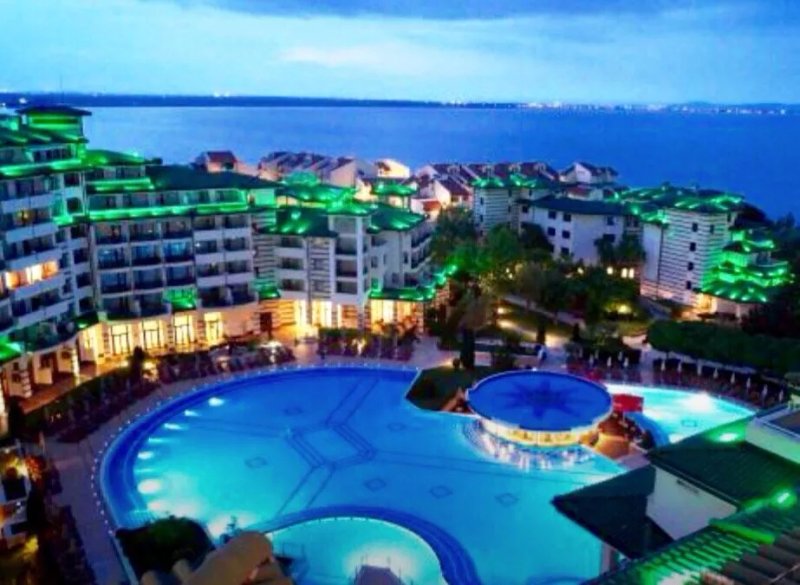 Emerald Beach Resort & Spa