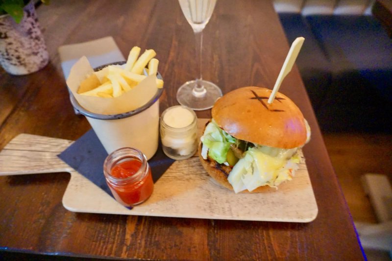 The Hollywood Arms