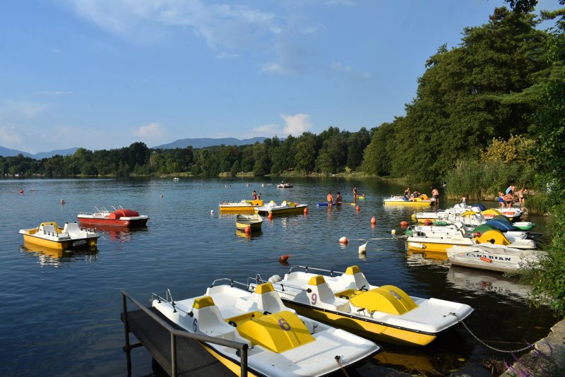 Camping Lago di Monate