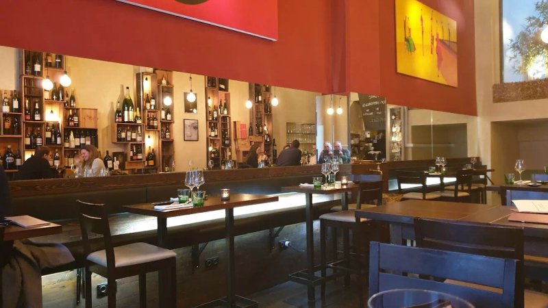 Bolena Weinbar & Restaurant