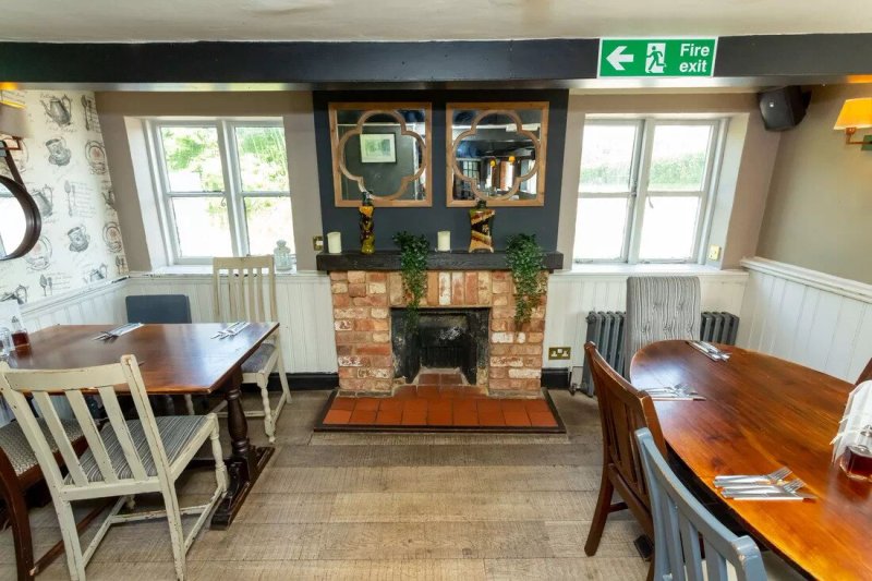 Chequers Inn