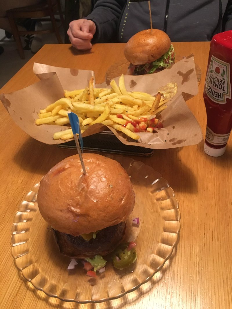 Irons Grill Burger