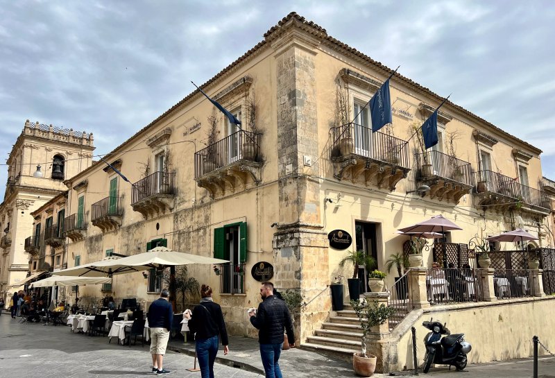Amarcord Restaurant