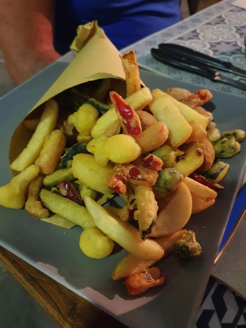La Chiacchiera