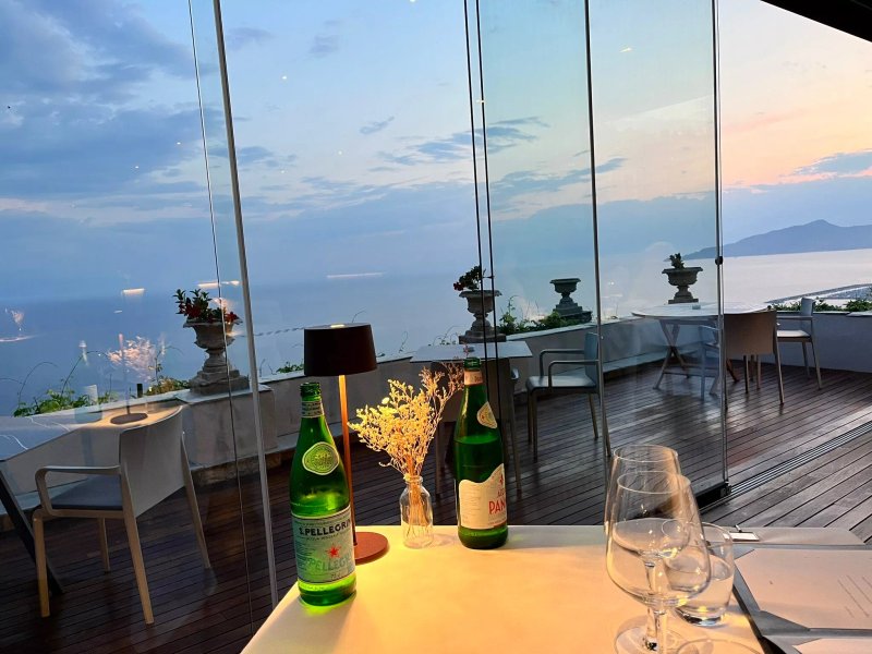 Aria, Ristorante A Villa Riviera