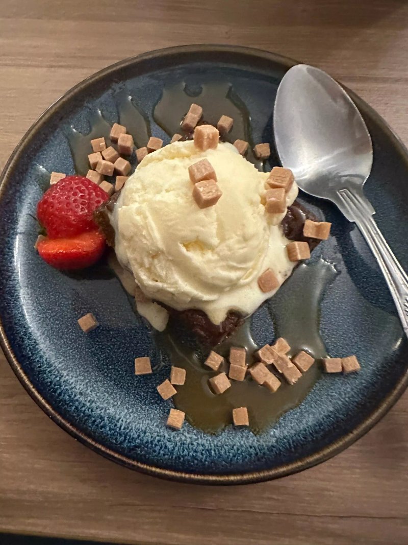Bistro 8