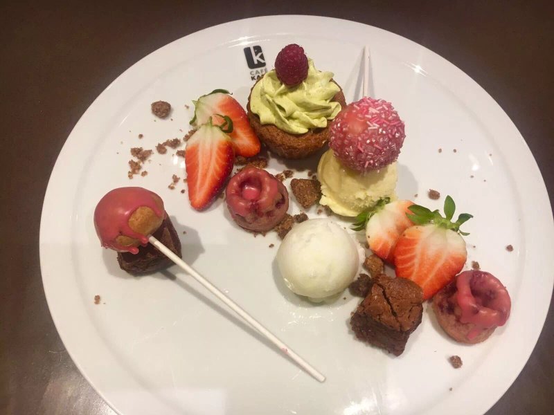 Karl Cafe & Restaurant