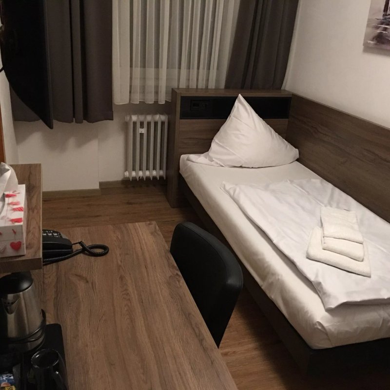 Center Hotel