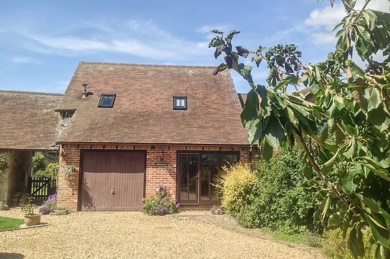 KITTY'S LOFT, family friendly, character holiday cottage in Godshill