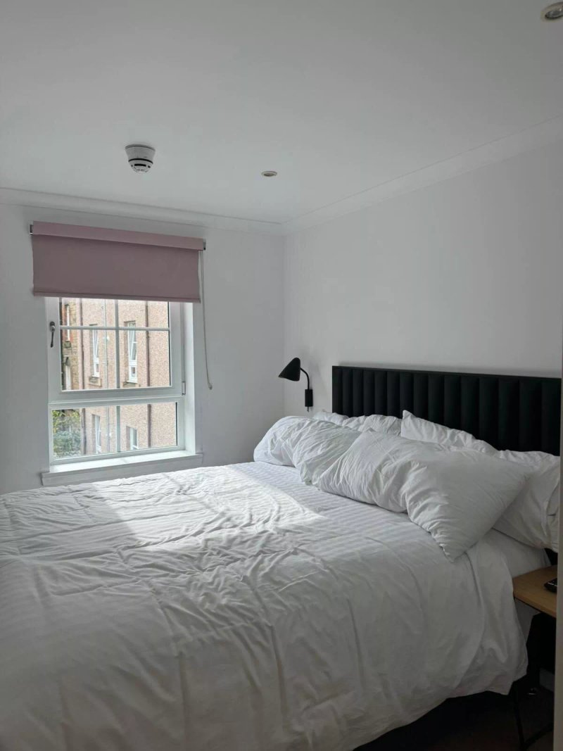 PREMIER SUITES Edinburgh Fountain Court