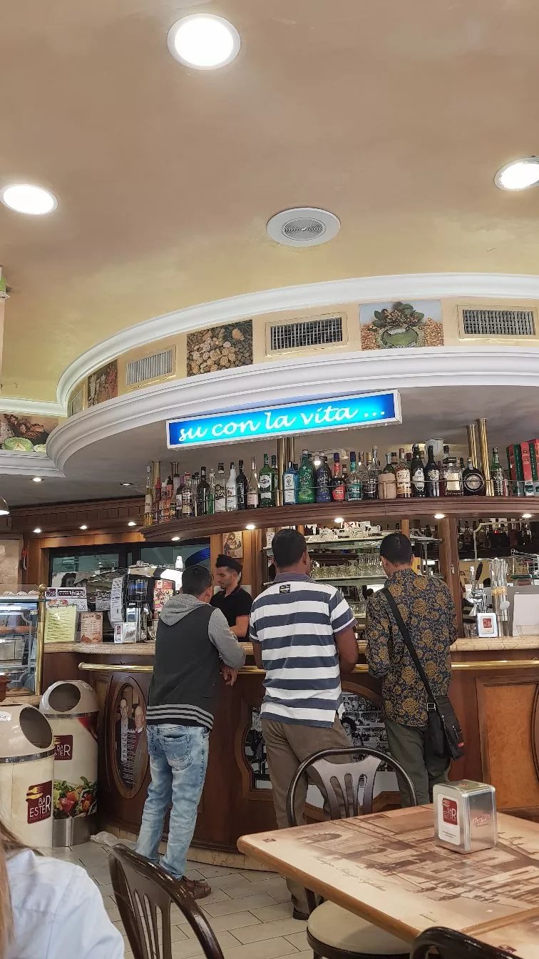 Bar Ester