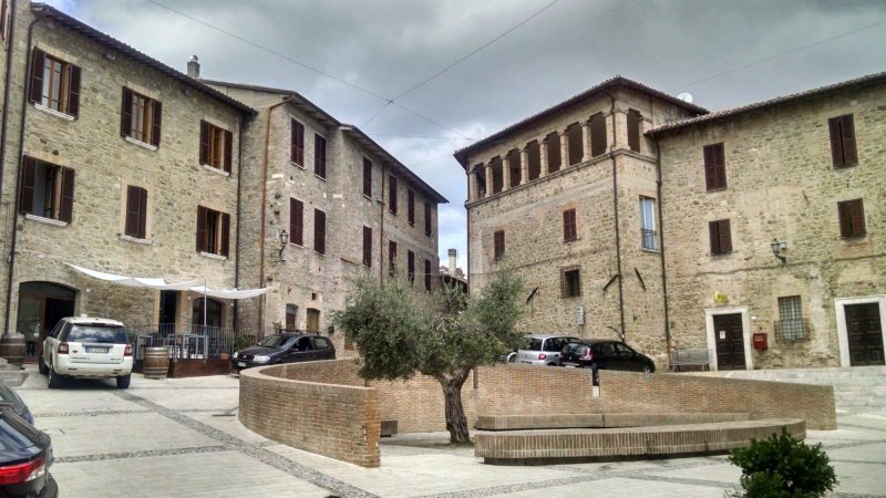 Castello di Cisterna