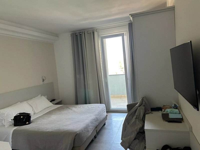 Golden Hotel & Apartments