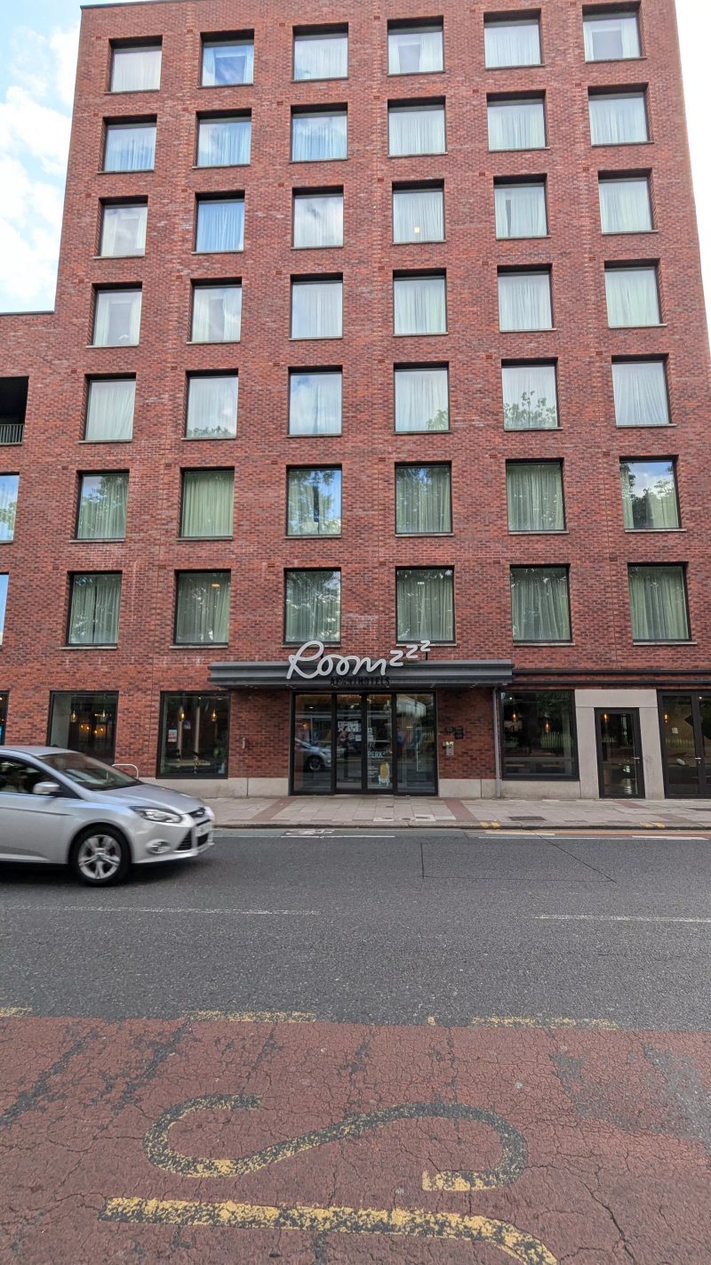 Roomzzz Aparthotel London Stratford