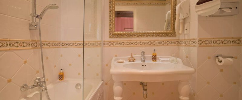 Hotel Beaubourg
