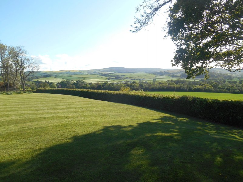 Cedar House B&b And Holiday Lets