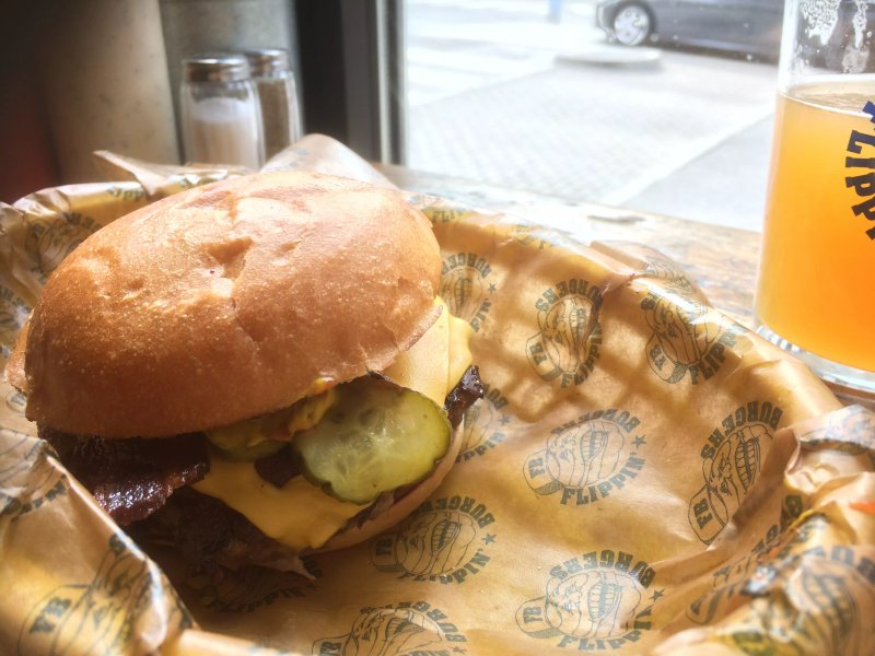 Flippin' Burgers