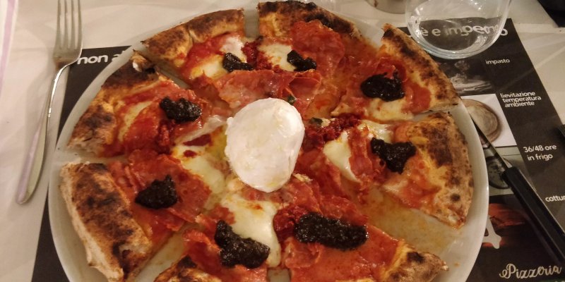 Pizzeria Pomodoro E Basilico