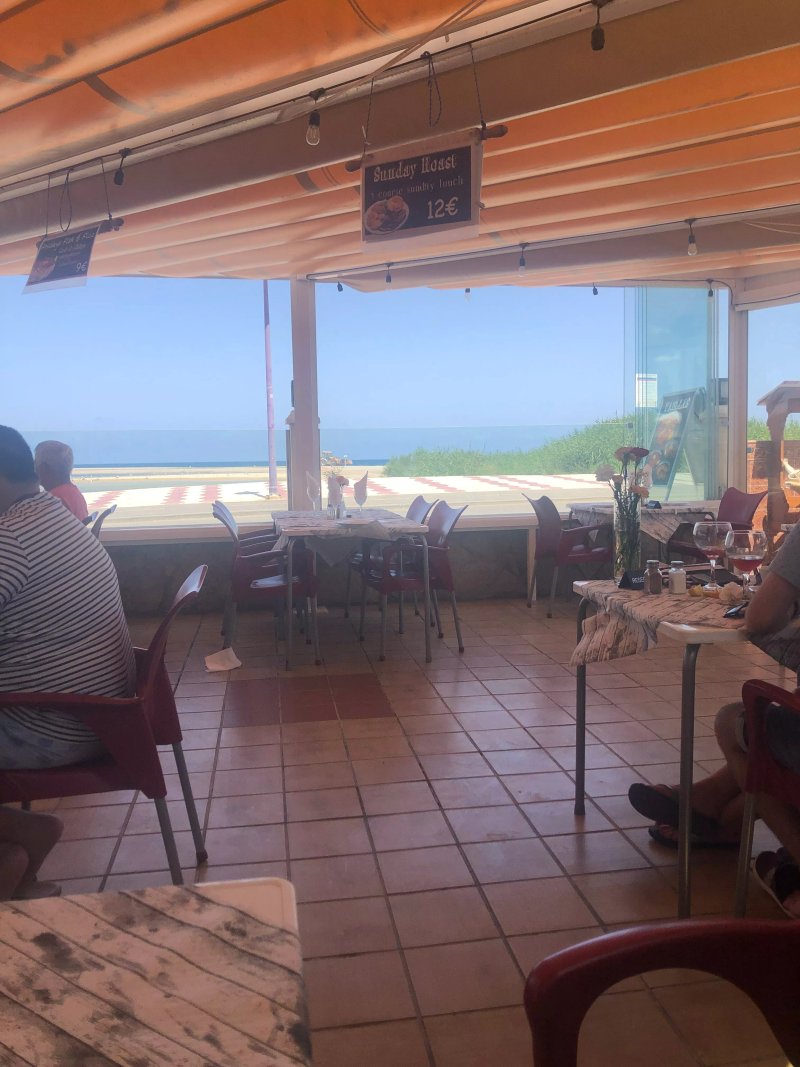 Laguna Restaurant