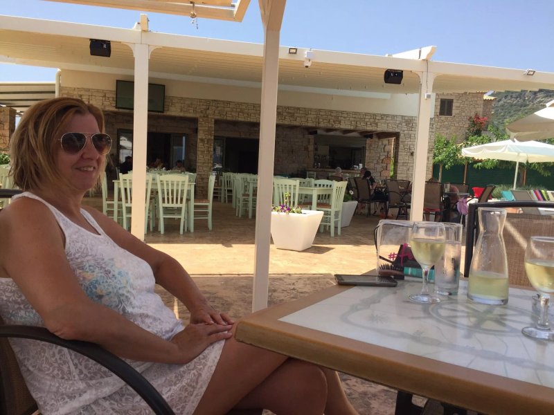 Agnantio Pool-Bar Restaurant