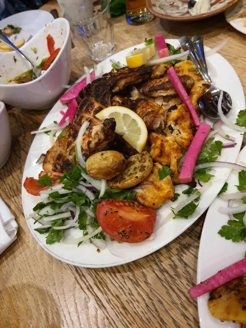 Noura Lebanese Restaurant