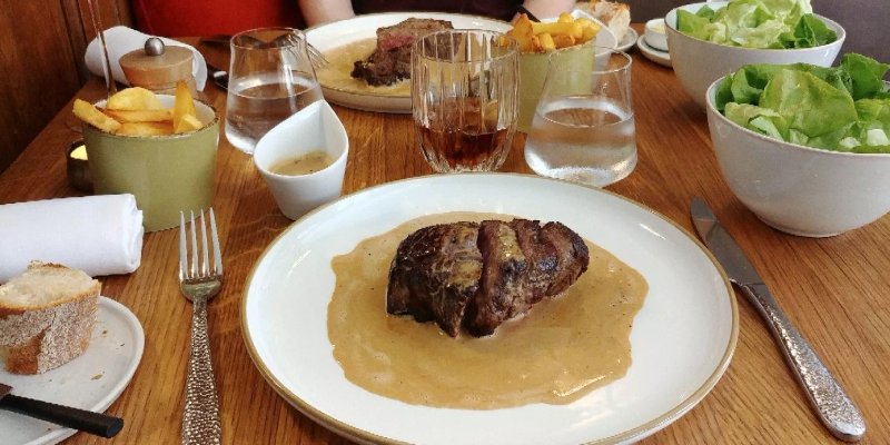 Assiette Blanche
