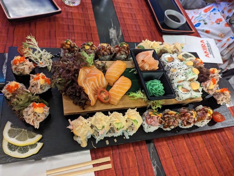 Akira Sushi Bar Japanese Restaurant