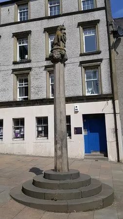 Mercat Cross
