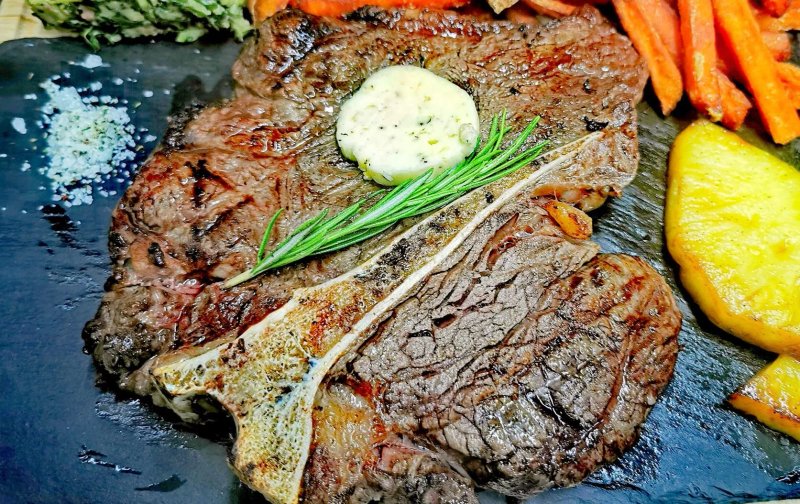 Metropole Restaurante & Bar Lounge