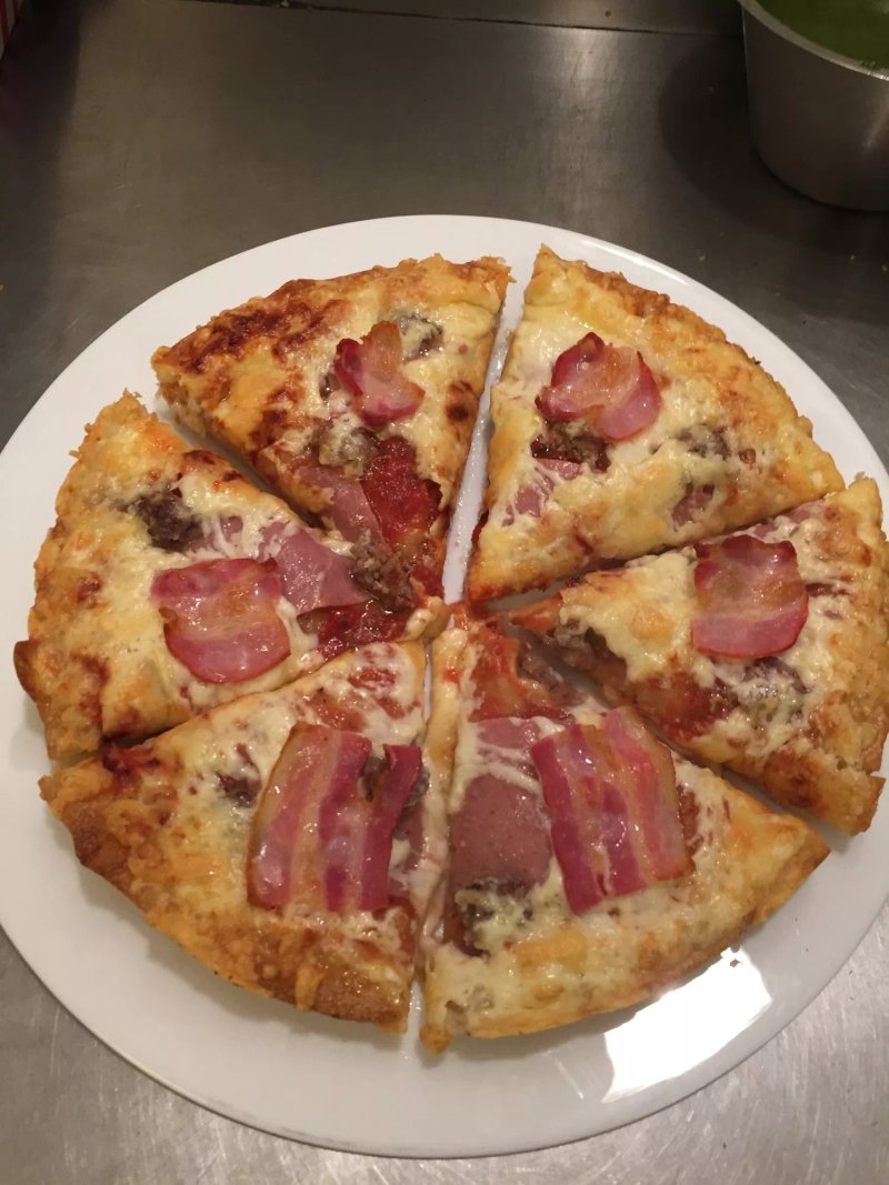 Hot House - American Deep Pan Pizza