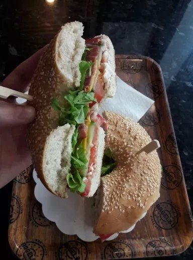 Bagel & U