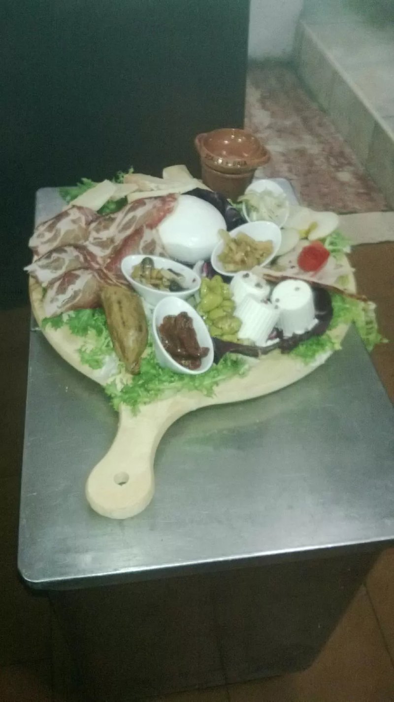 El Puente Pizzeria & Steakhouse