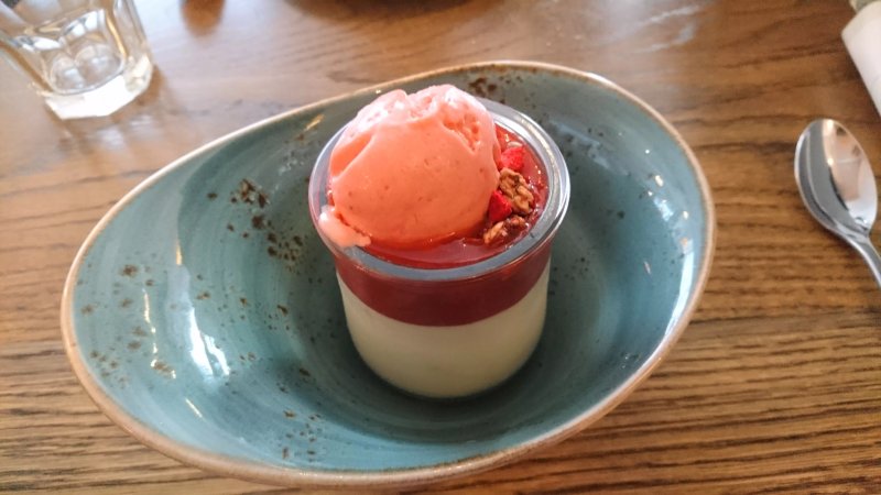 Popot Cafe & Bistro