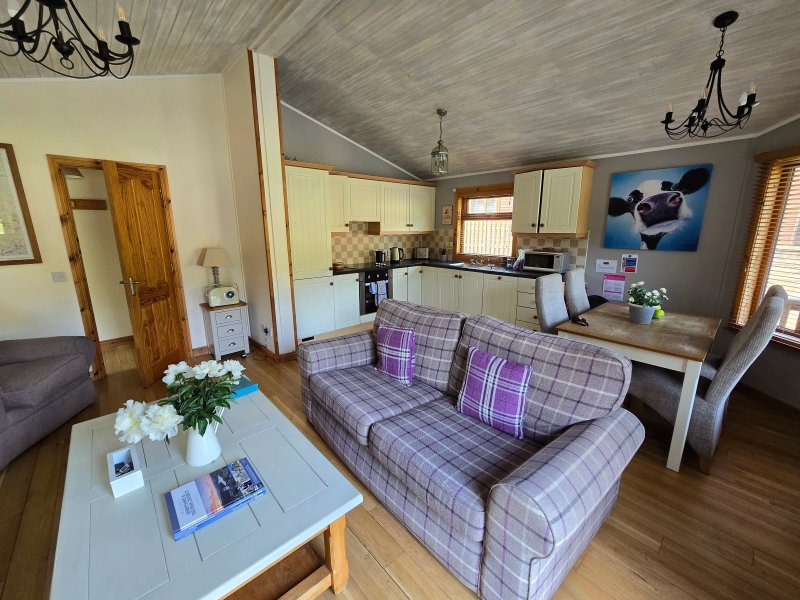 Charlesworth Lodges