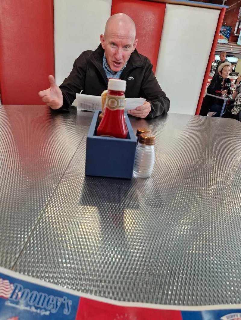 Rooney's American Bar And Grill