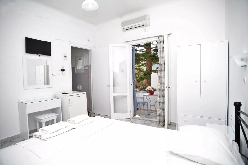 George Rooms