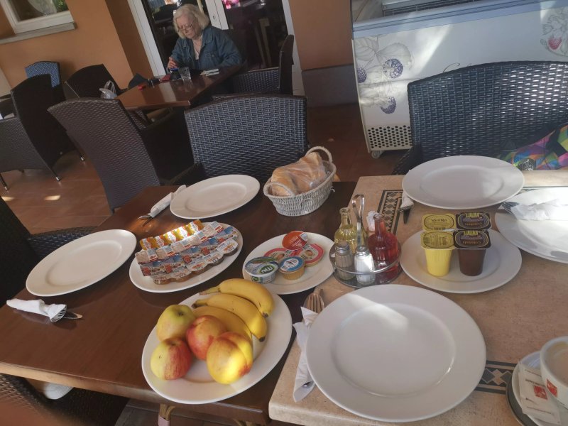 Guest House Tri Zvezde