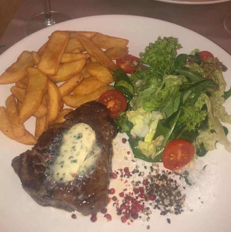 Paul's Place Restaurant & Bar
