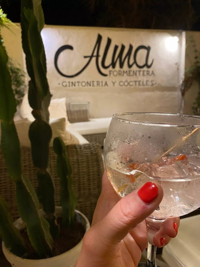 Alma Formentera - gintoneria y cocteles -